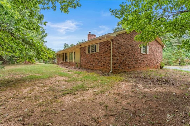 6422 Lebanon Rd, Mebane, NC 27302
