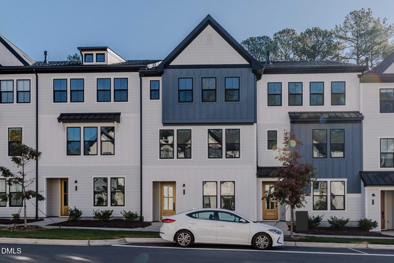6422 Tanner Oak Ln, Raleigh, NC 27613
