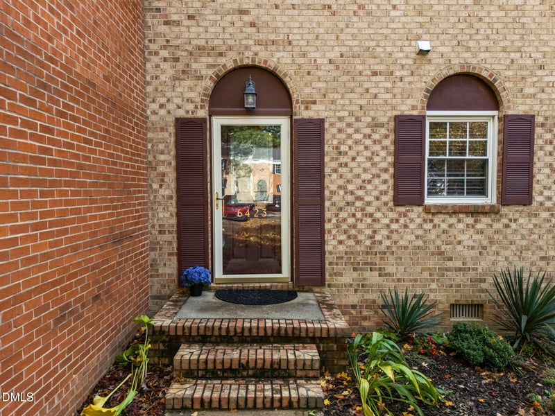 6423 New Market Way, Raleigh, NC 27615