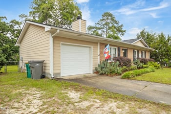 6424 Bretton Woods Dr, Hope Mills, NC 28348
