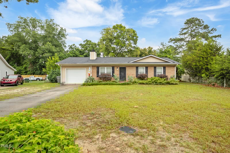 6424 Bretton Woods Dr, Hope Mills, NC 28348