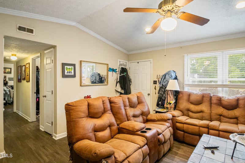 6424 Bretton Woods Dr, Hope Mills, NC 28348