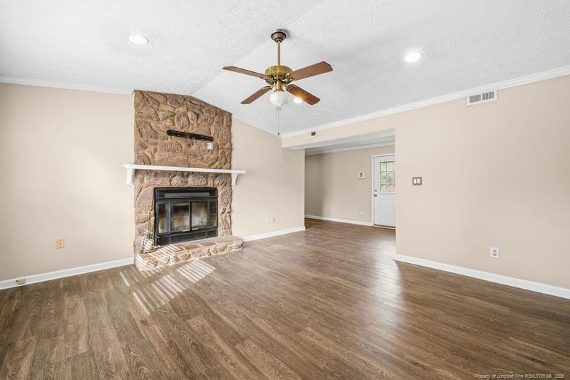 6424 Bretton Woods Dr, Hope Mills, NC 28348