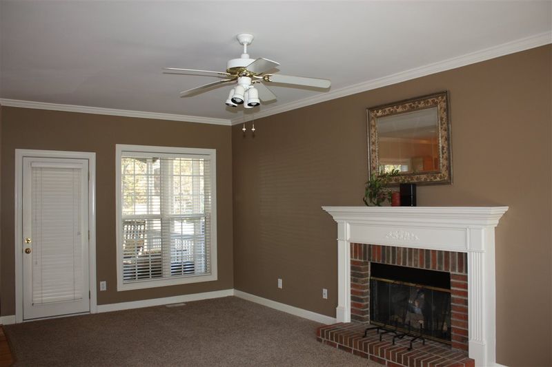 6424 Nowell Pointe Dr, Raleigh, NC 27607