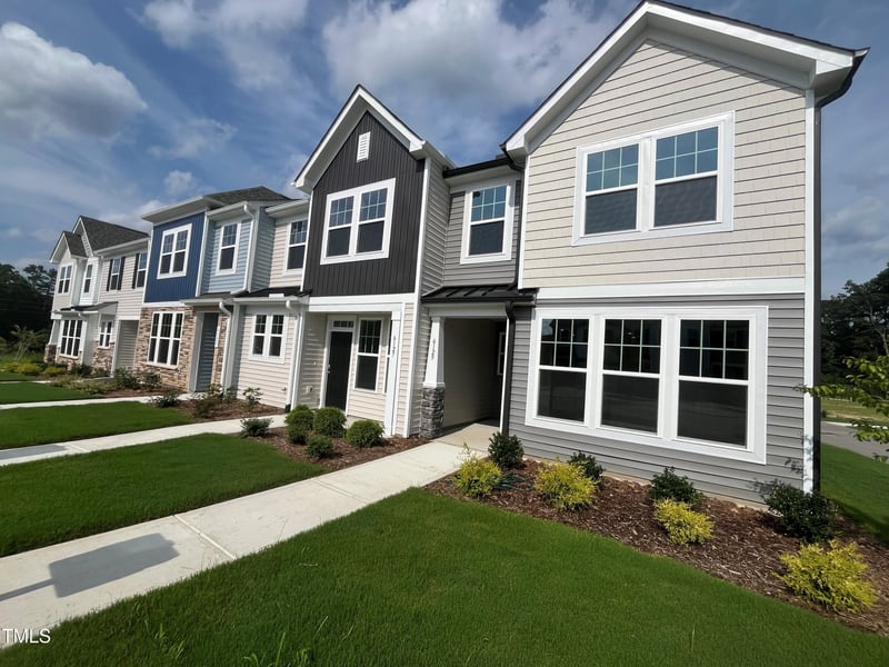 6425 Granite Quarry Dr, Raleigh, NC 27610