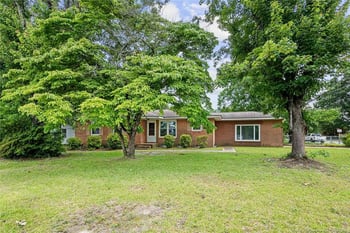 6425 Morganton Rd, Fayetteville, NC 28314