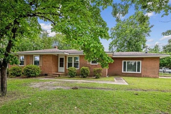 6425 Morganton Rd, Fayetteville, NC 28314