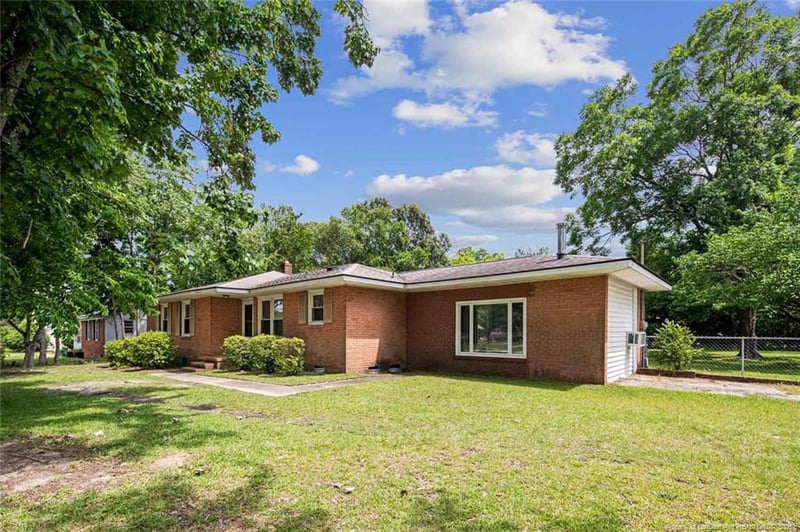 6425 Morganton Rd, Fayetteville, NC 28314