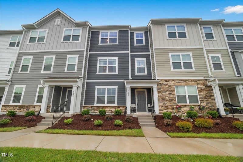 6427 Mentor Pl, Raleigh, NC 27616