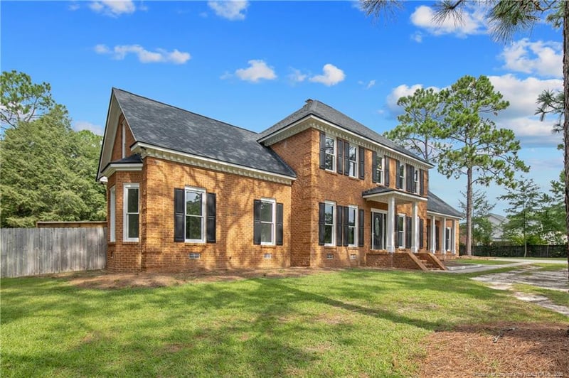 6428 Barbour Lake Rd, Fayetteville, NC 28306