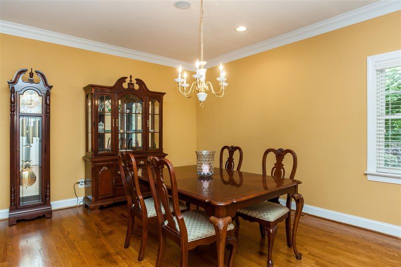 6428 Brandywine Rd, Raleigh, NC 27607