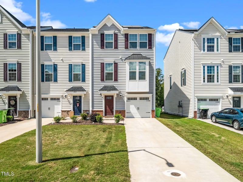 6429 Pathfinder Way, Raleigh, NC 27616
