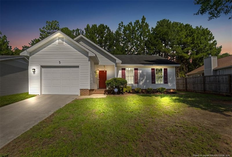 6430 Applewhite Rd, Fayetteville, NC 28304