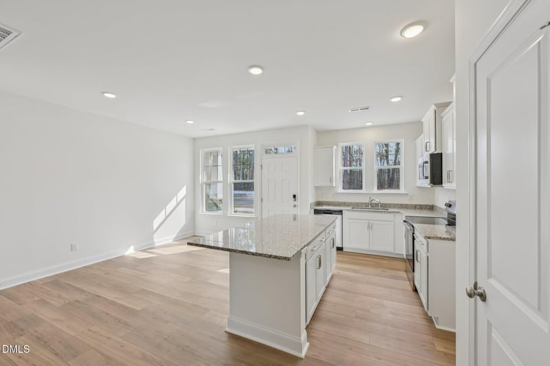 6431 Granite Quarry Dr, Raleigh, NC 27610