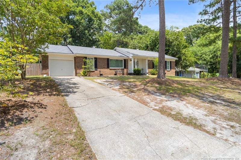 6432 Easthampton Rd, Fayetteville, NC 28314