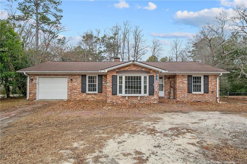 6432 Milford Rd, Fayetteville, NC 28303