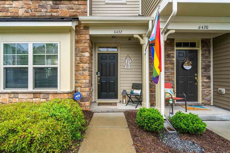 6432 Swatner Dr, Raleigh, NC 27612