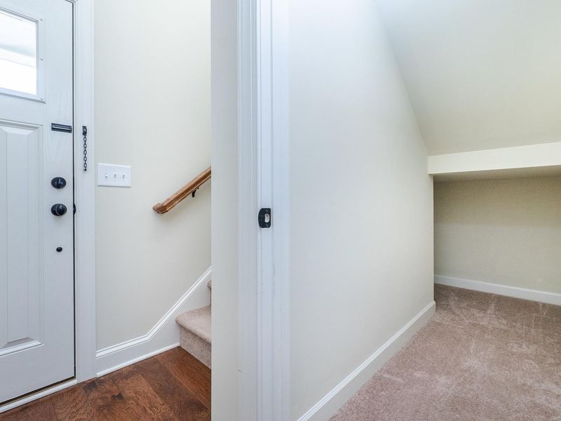 6433 Grassy Knoll Ln, Raleigh, NC 27616