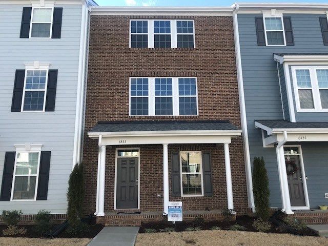 6433 Perry Creek Rd #2002, Raleigh, NC 27616