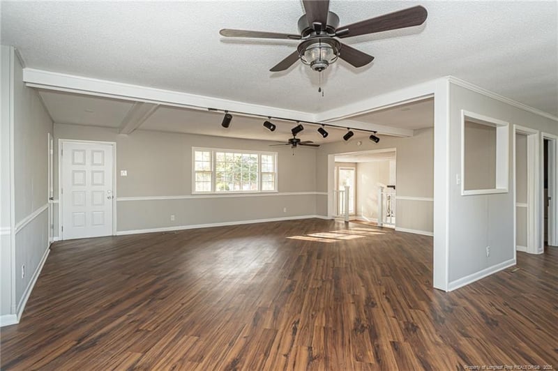 6434 Kincross Ave, Fayetteville, NC 28304