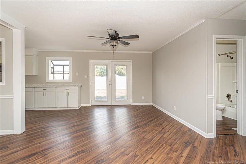 6434 Kincross Ave, Fayetteville, NC 28304