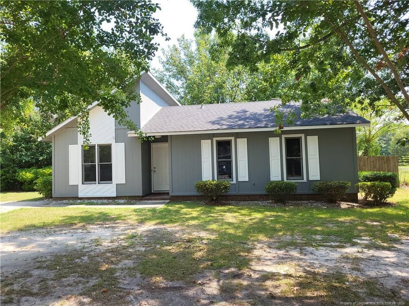 6435 Rannock Dr, Fayetteville, NC 28304