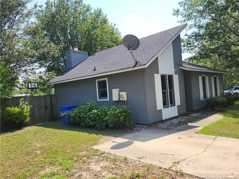 6435 Rannock Dr, Fayetteville, NC 28304