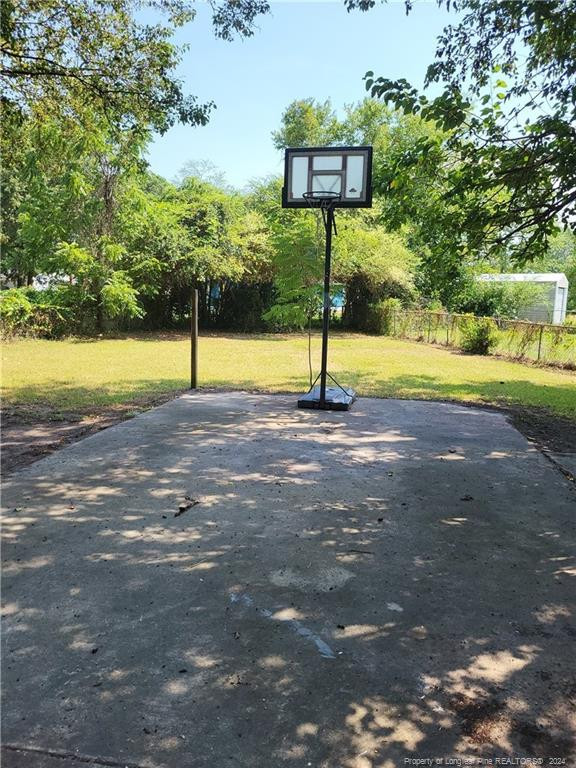 6435 Rannock Dr, Fayetteville, NC 28304
