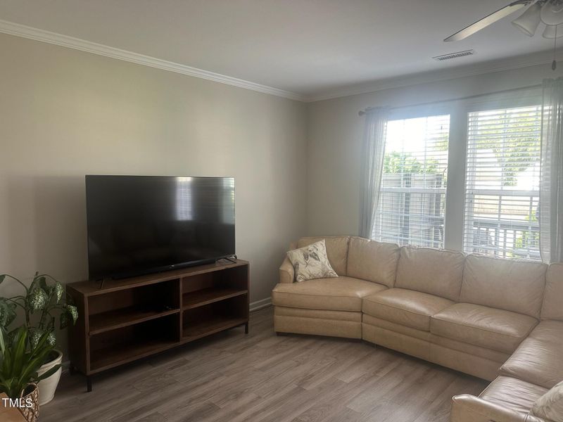 6437 Giddings St, Raleigh, NC 27616