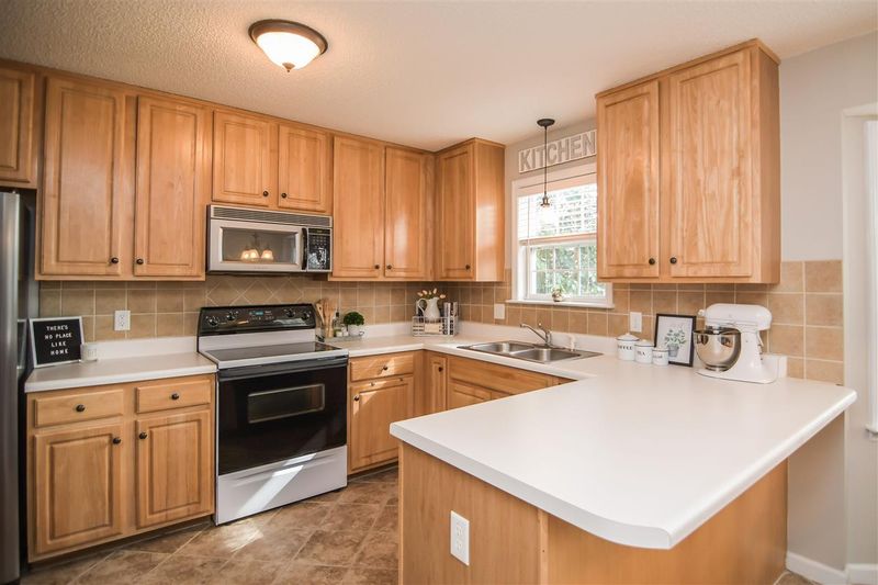 6437 Silver Spring Ct, Willow Springs, NC 27592