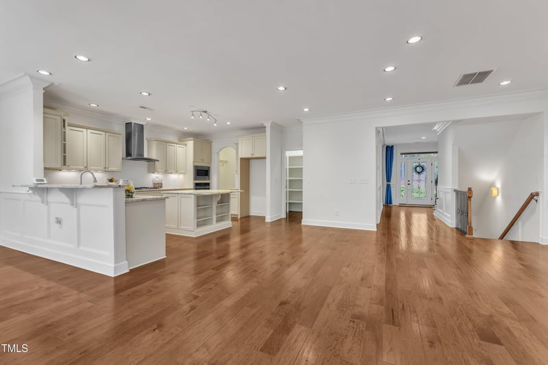 644 Angelica Cir, Cary, NC 27518