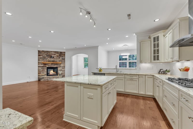 644 Angelica Cir, Cary, NC 27518