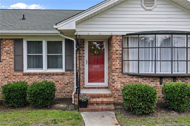 6442 Greyfield Rd, Fayetteville, NC 28303