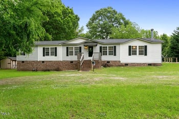 6449 Harpy Dr, Zebulon, NC 27597