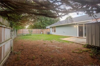 6449 Rutherglen Dr, Fayetteville, NC 28304