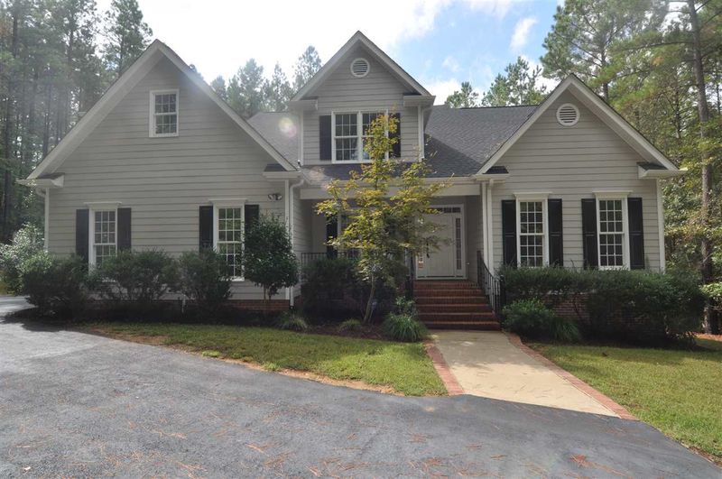 645 Emily Ln, Chapel Hill, NC 27516