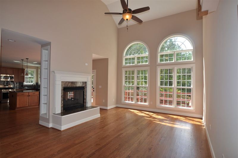 645 Emily Ln, Chapel Hill, NC 27516