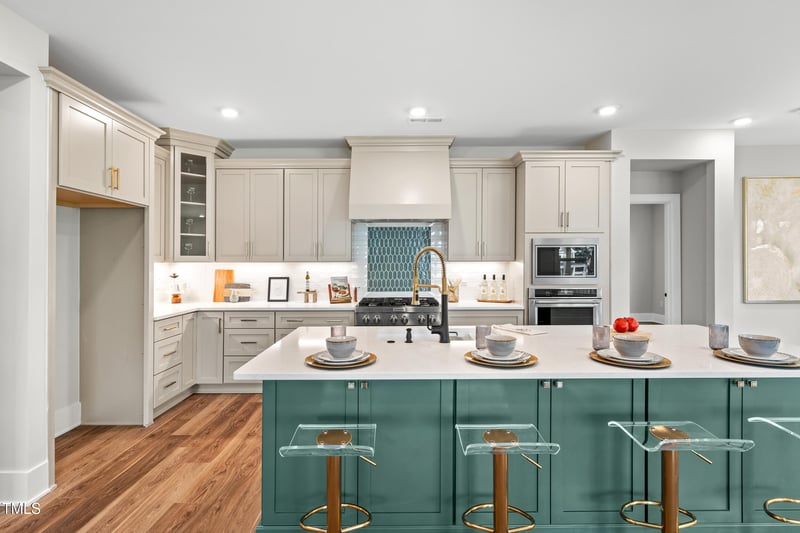 645 Silvercomet Dr, Knightdale, NC 27545