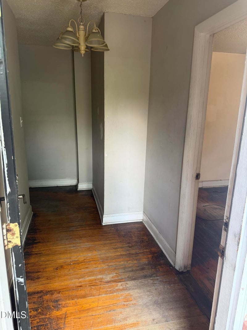 645 Sunnybrook Rd, Raleigh, NC 27610