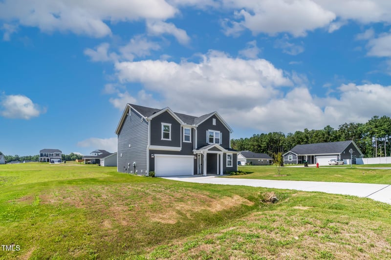 645 Thomas Gage Dr, Fuquay Varina, NC 27526