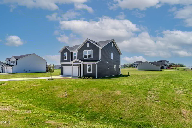 645 Thomas Gage Dr, Fuquay Varina, NC 27526