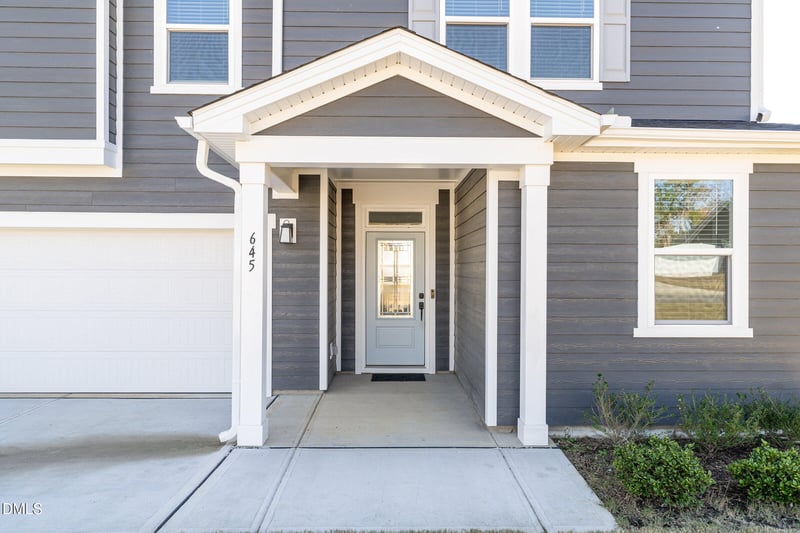 645 Thomas Gage Dr, Fuquay Varina, NC 27526