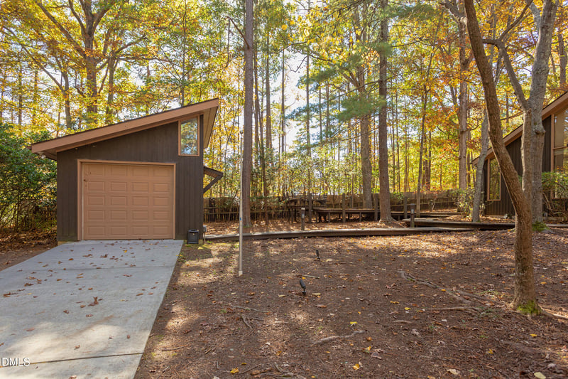 645 Wellington Dr, Chapel Hill, NC 27514