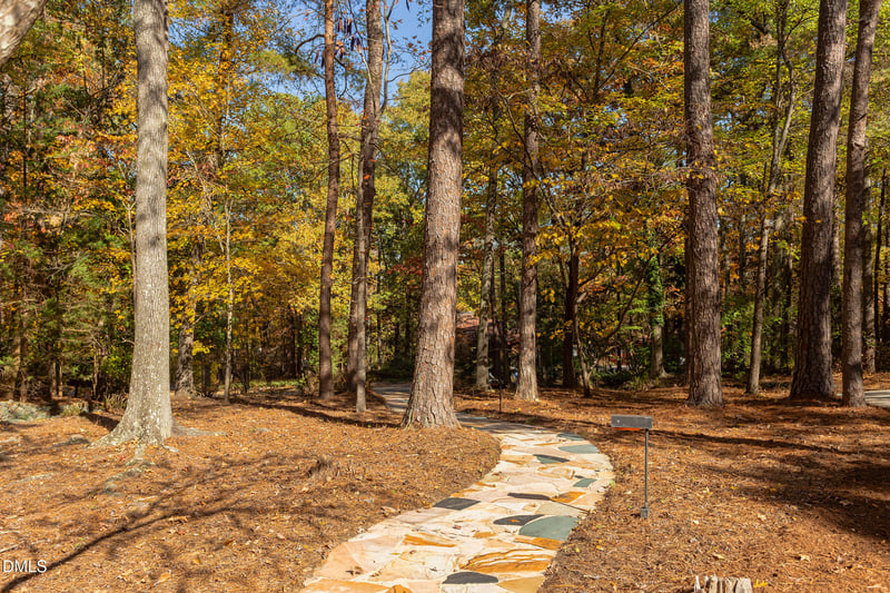 645 Wellington Dr, Chapel Hill, NC 27514