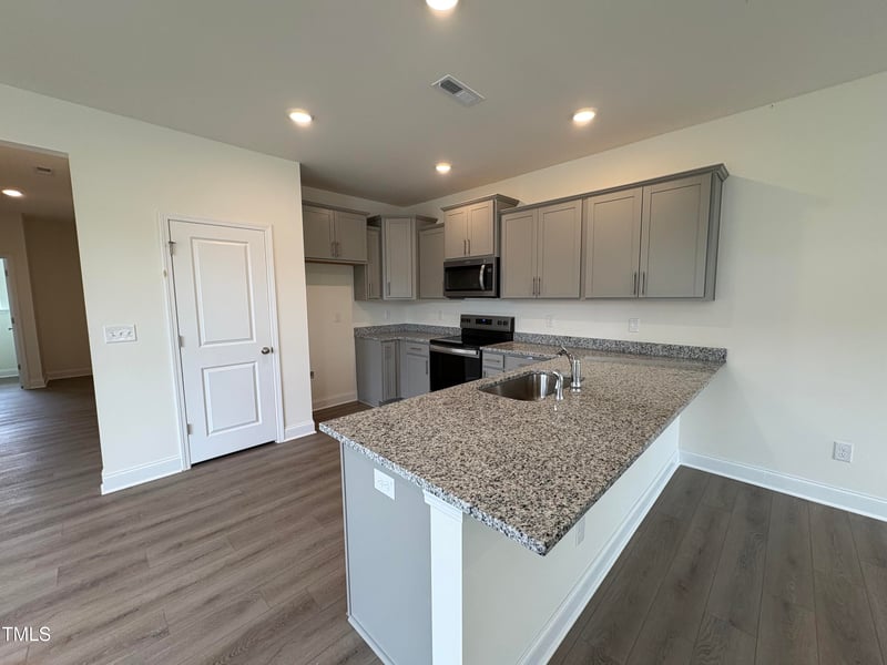 6451 Granite Quarry Dr, Raleigh, NC 27610