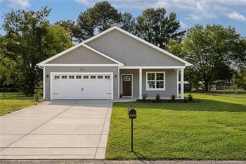6456 Rannock Dr, Fayetteville, NC 28304