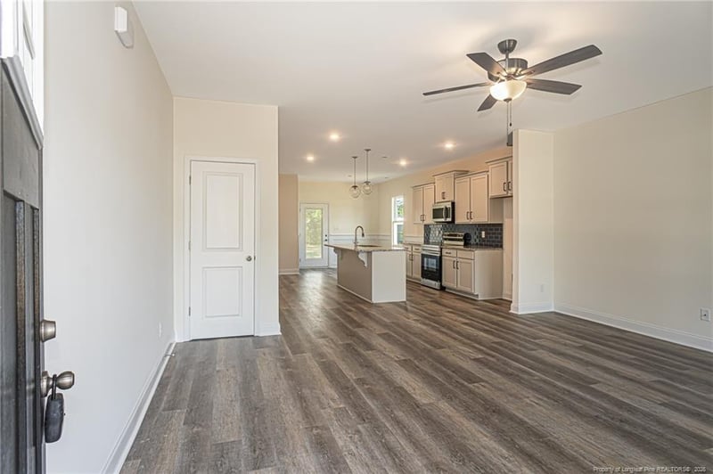 6456 Rannock Dr, Fayetteville, NC 28304