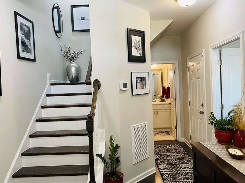 6457 Giddings St, Raleigh, NC 27616