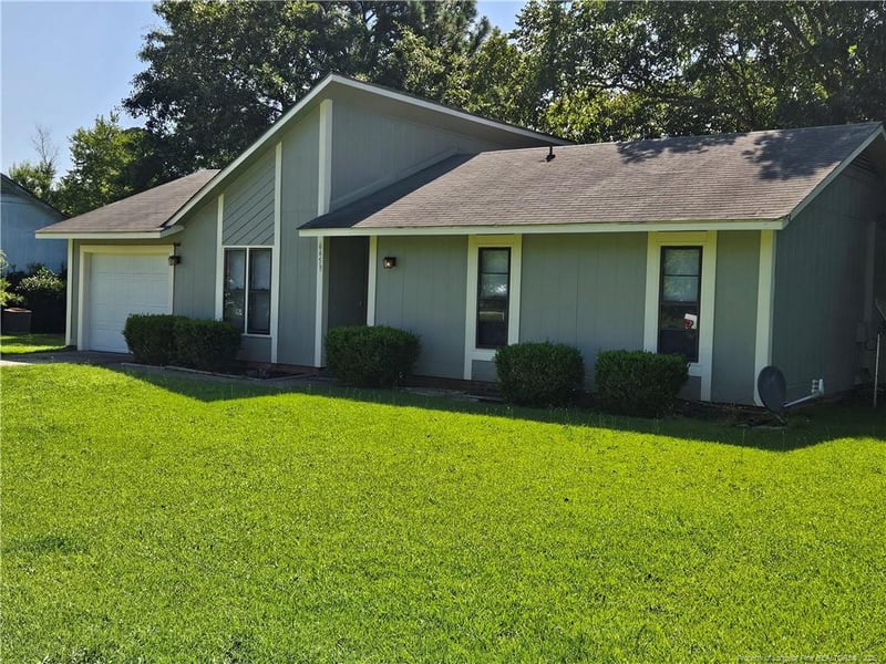 6459 Rannock Dr, Fayetteville, NC 28304