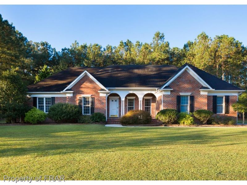 6459 Touchstone Dr, Fayetteville, NC 28311